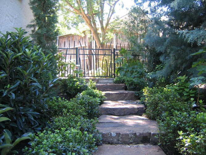 Prime Landscape Services, Inc. Landscaper in W Arkansas Ln, TX photo