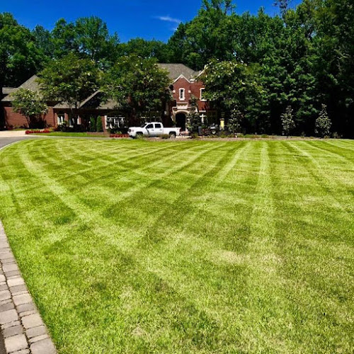 Wade's Lawn Care Lawn Care Service in Arkadelphia, AR photo