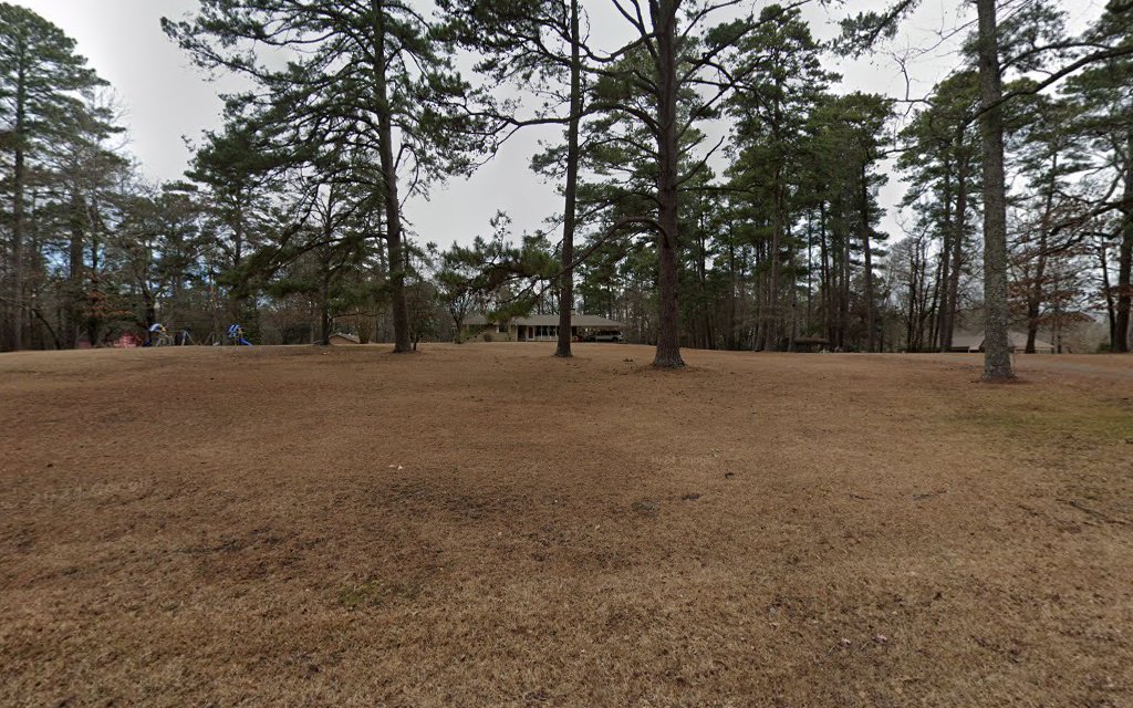 Gallery photo for Wade's Lawn Care in Arkadelphia, AR