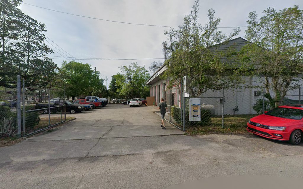 Ahrens Auto Inc. gallery photo