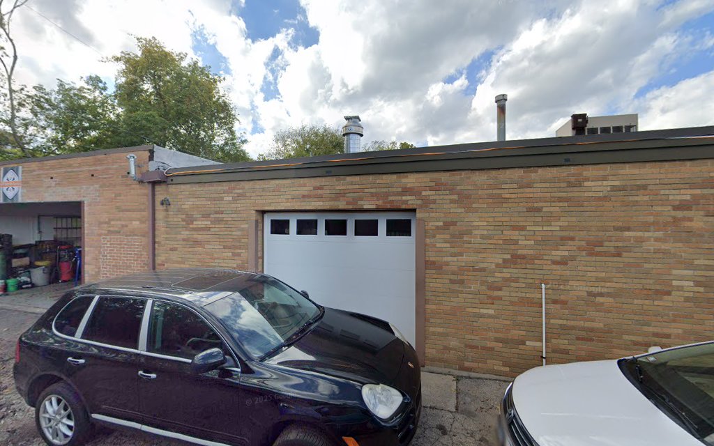 Gallery photo for FR AUTO, Auto Repair Shop in Palatine, IL