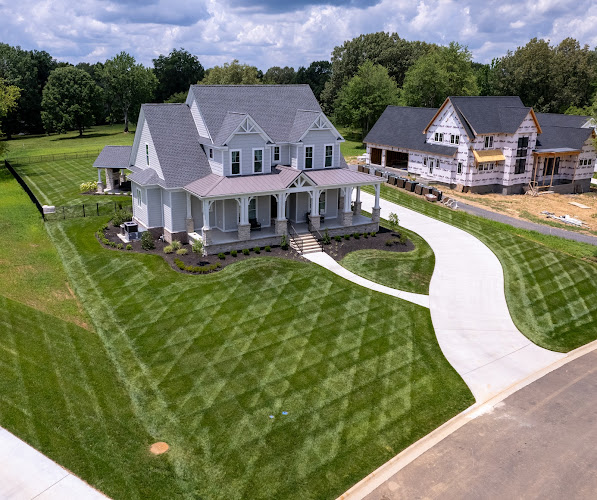 Aldrich Lawn Maintenance Lawn Care Service in Boaz, KY photo