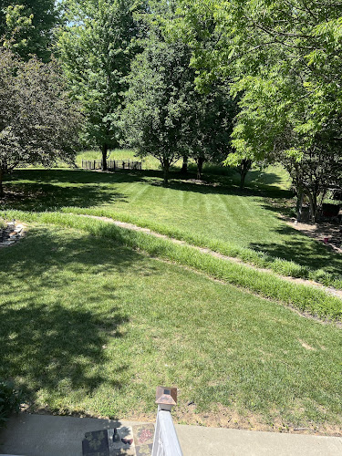 Kinsey's Lawn & Landscape Landscaper in West Paducah, KY photo