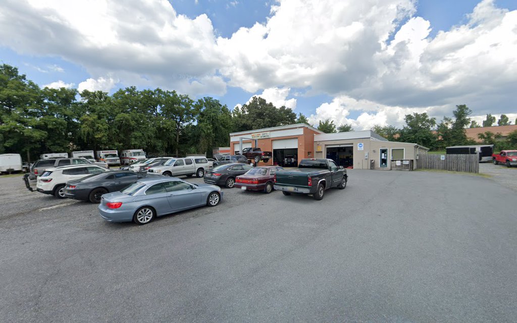 Gary's Automotive gallery photo