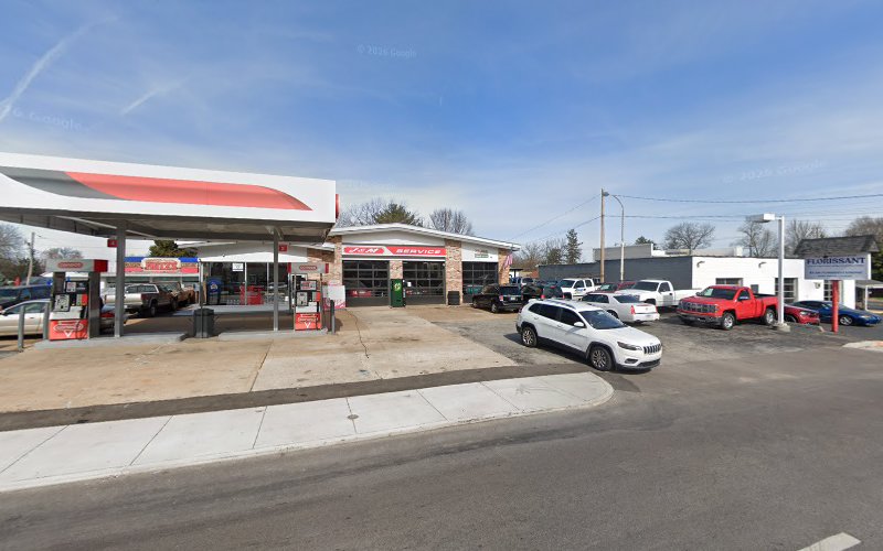 J & M Service Auto Repair Shop in Florissant, MO photo
