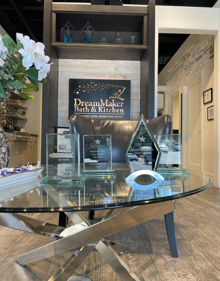 DreamMaker Bath & Kitchen Kitchen Remodeler in Omaha, NE photo