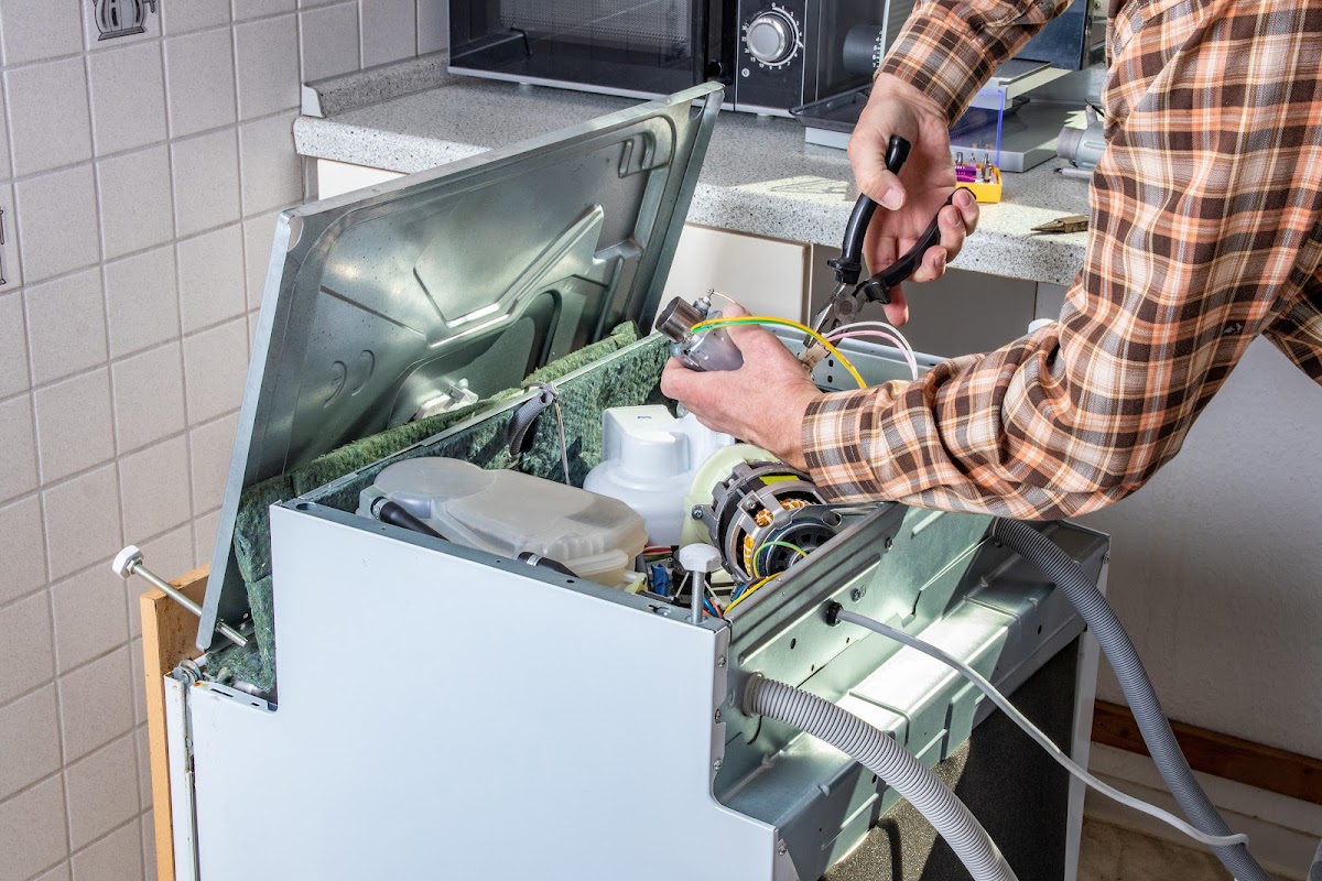 Big Top Appliance Service Inc Appliance New York Refrigerator/Washer/Dryer/Dishwasher/Oven/Stove/CookTop/Microwave Repair Appliance Repair Service in Flushing, NY photo
