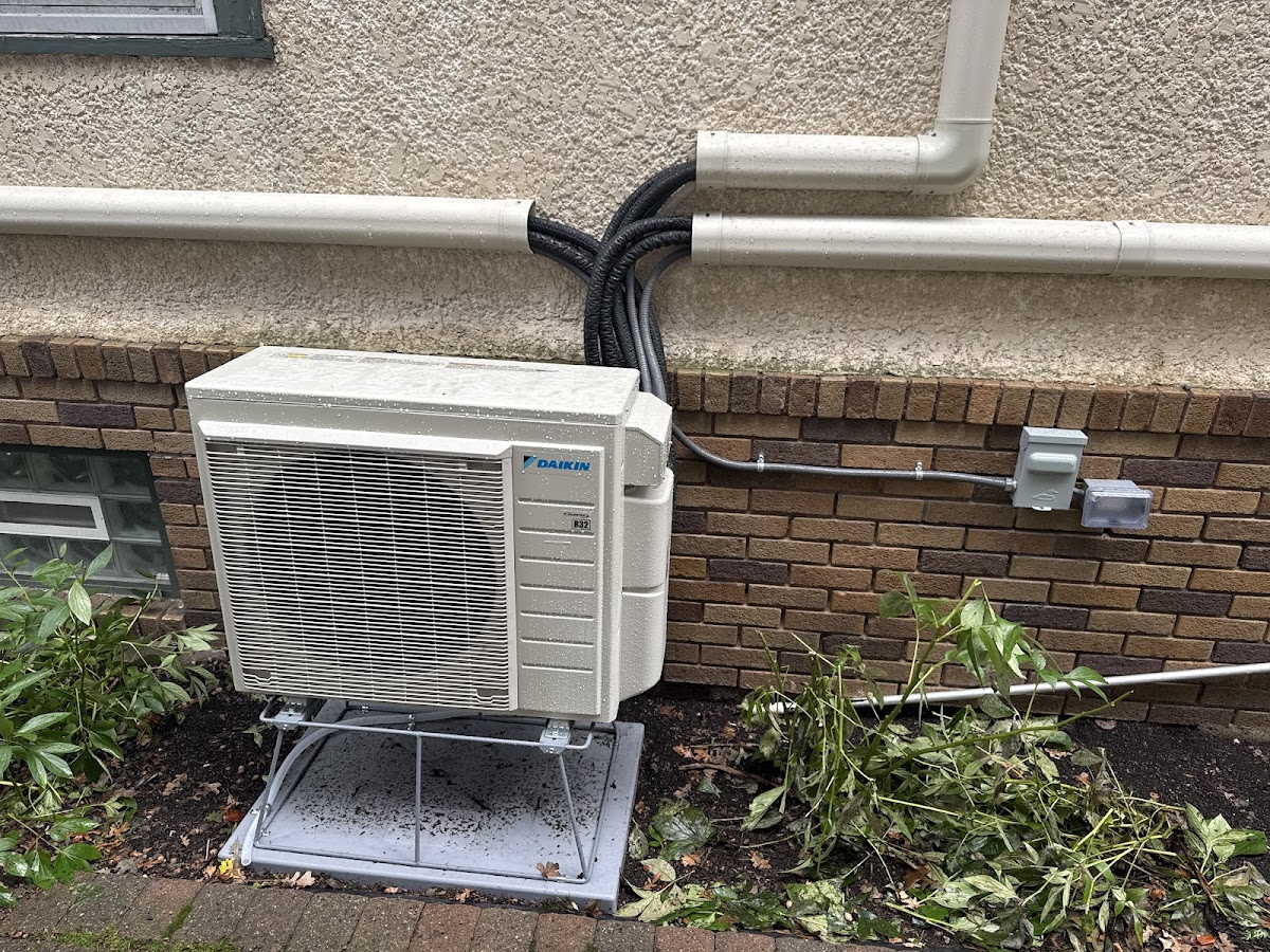 Residential Heating and Air Conditioning Hvac Contractor in Eden Prairie, MN photo