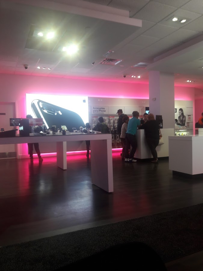 Metro by T-Mobile Mobile Phone Repair in Puyallup, WA photo