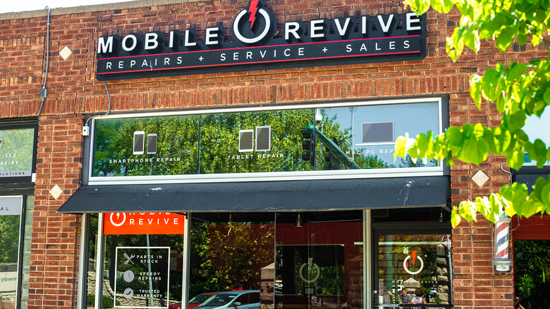 Mobile Revive - Aggieville Mobile Phone Repair Shop in Manhattan, KS photo