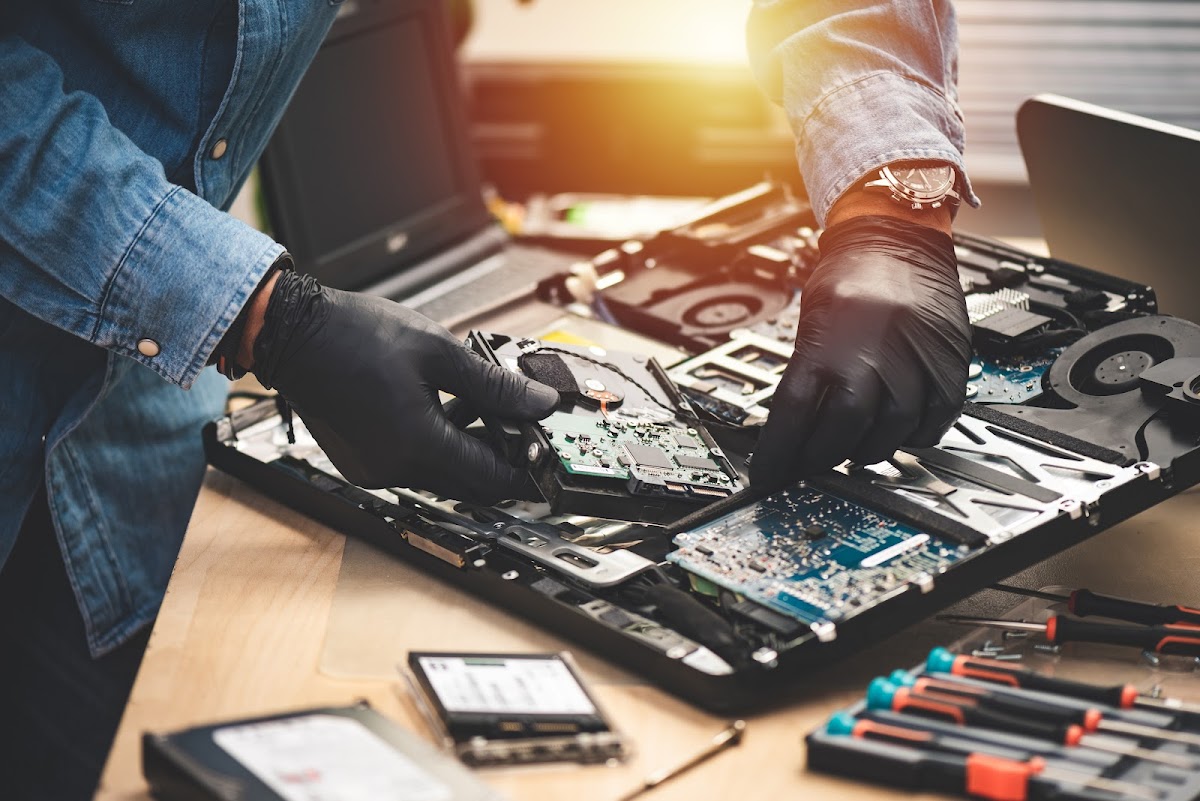 Exclusive Tech Repairs Phone Repair Service in Colesville, MD photo