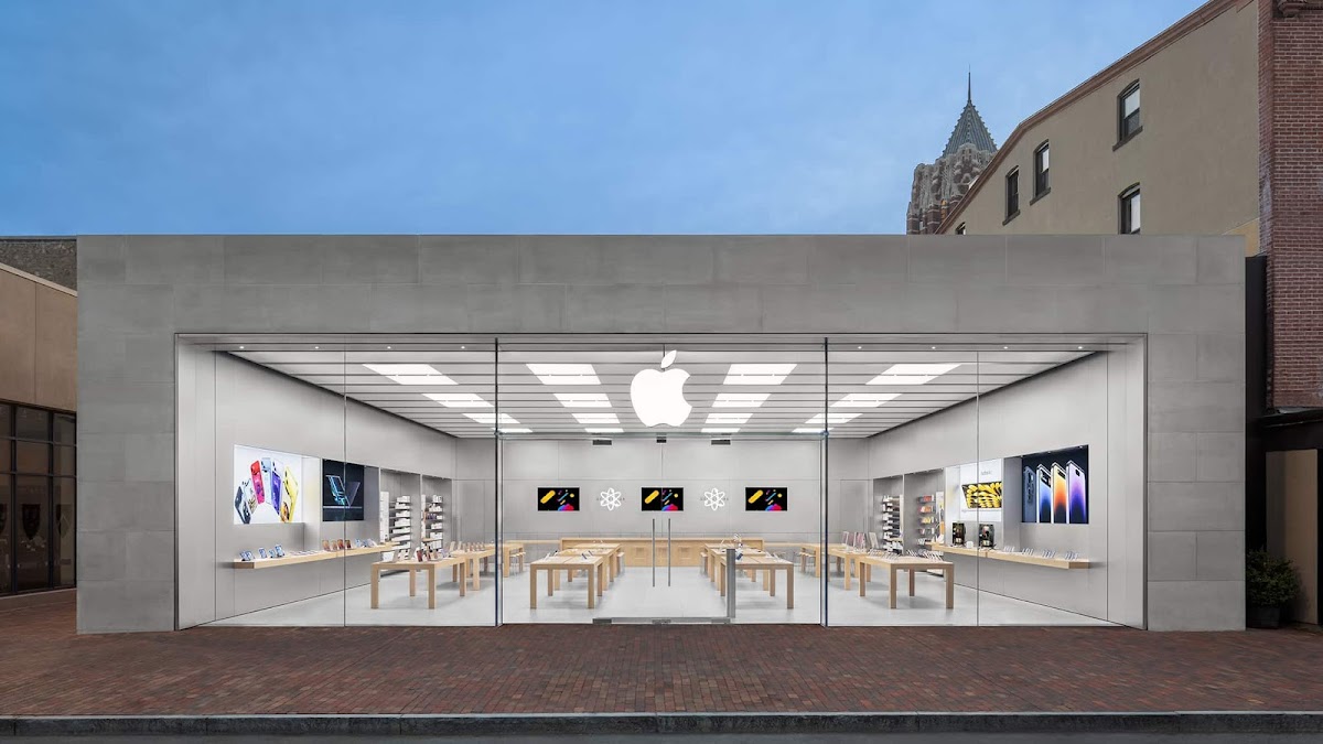 Apple New Haven Electronics Repair Shop in New Haven, CT photo