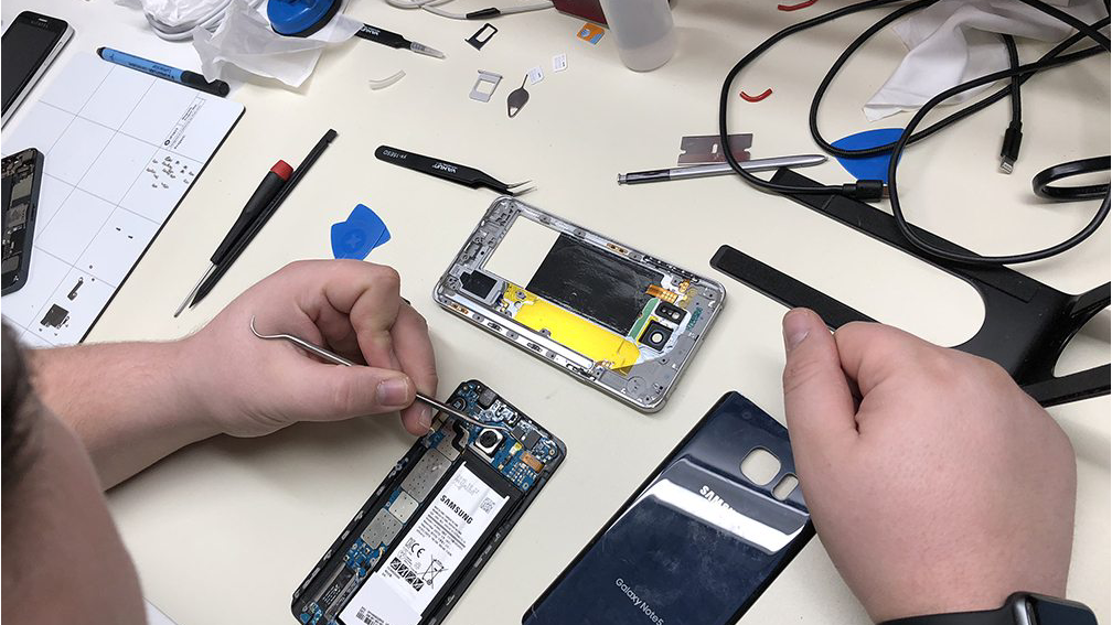 iFixOnWheelz.com Phone Repair Service in Cambridge, MA photo