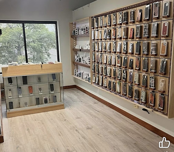 GothTech: Expert Repair Services for Phones and iPads. Phone Repair Service in Minneapolis, MN photo