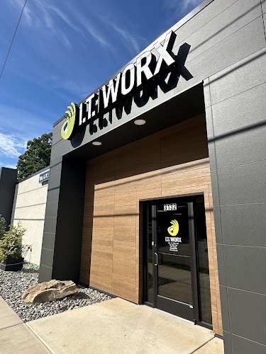 I.T. Worx - Apple Authorized Service Provider and Reseller Mobile Phone Repair Shop in Greensboro, NC photo