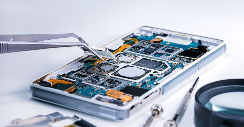 Desert Wireless iPhone Repair Mobile Phone Repair Shop in Las Vegas, NV photo