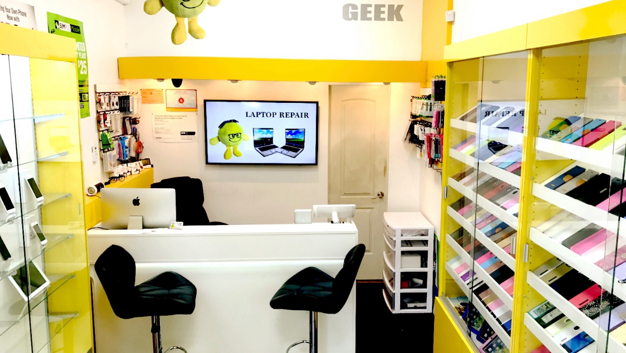 Cell Phone Geek Mobile Phone Repair Shop in Brooklyn, NY photo