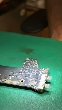 Gallery photo for Cell Phone Geek, Mobile Phone Repair Shop in Brooklyn, NY